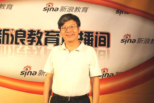 jcjc5500公海贵宾会心理系系主任周晓林教授做客新浪